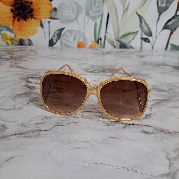 Accessories - Vintage Classic Retro 80s uv400 lens Sunglasses Summer Vacations Sun Outside